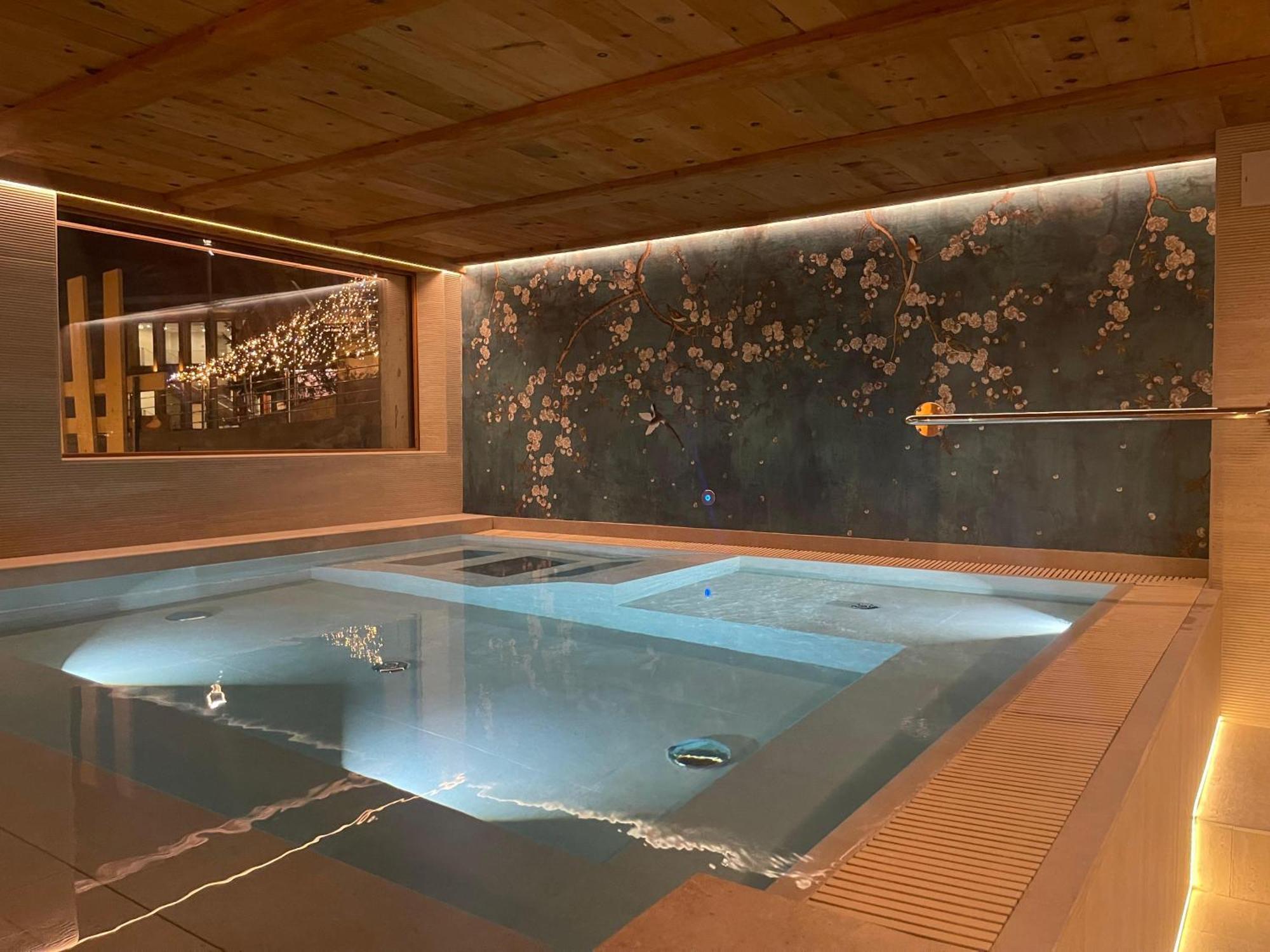 Hotel Piccolo Tibet Livigno Bagian luar foto