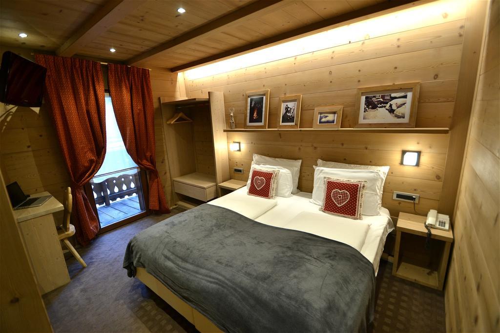 Hotel Piccolo Tibet Livigno Ruang foto