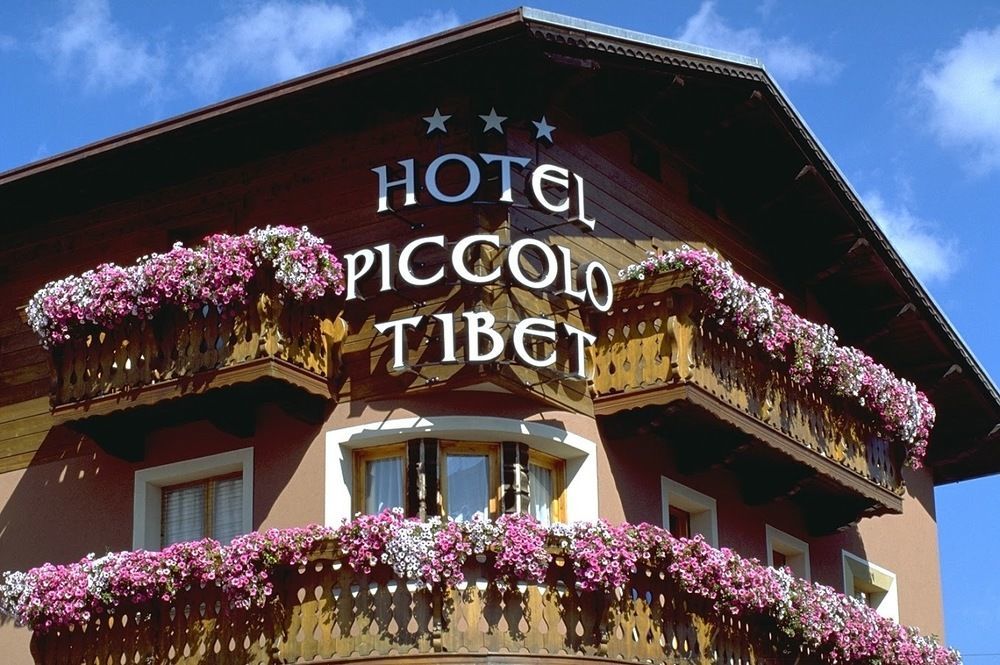Hotel Piccolo Tibet Livigno Bagian luar foto